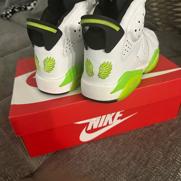 Jordan 6 Oregon - Picture 5 of 6